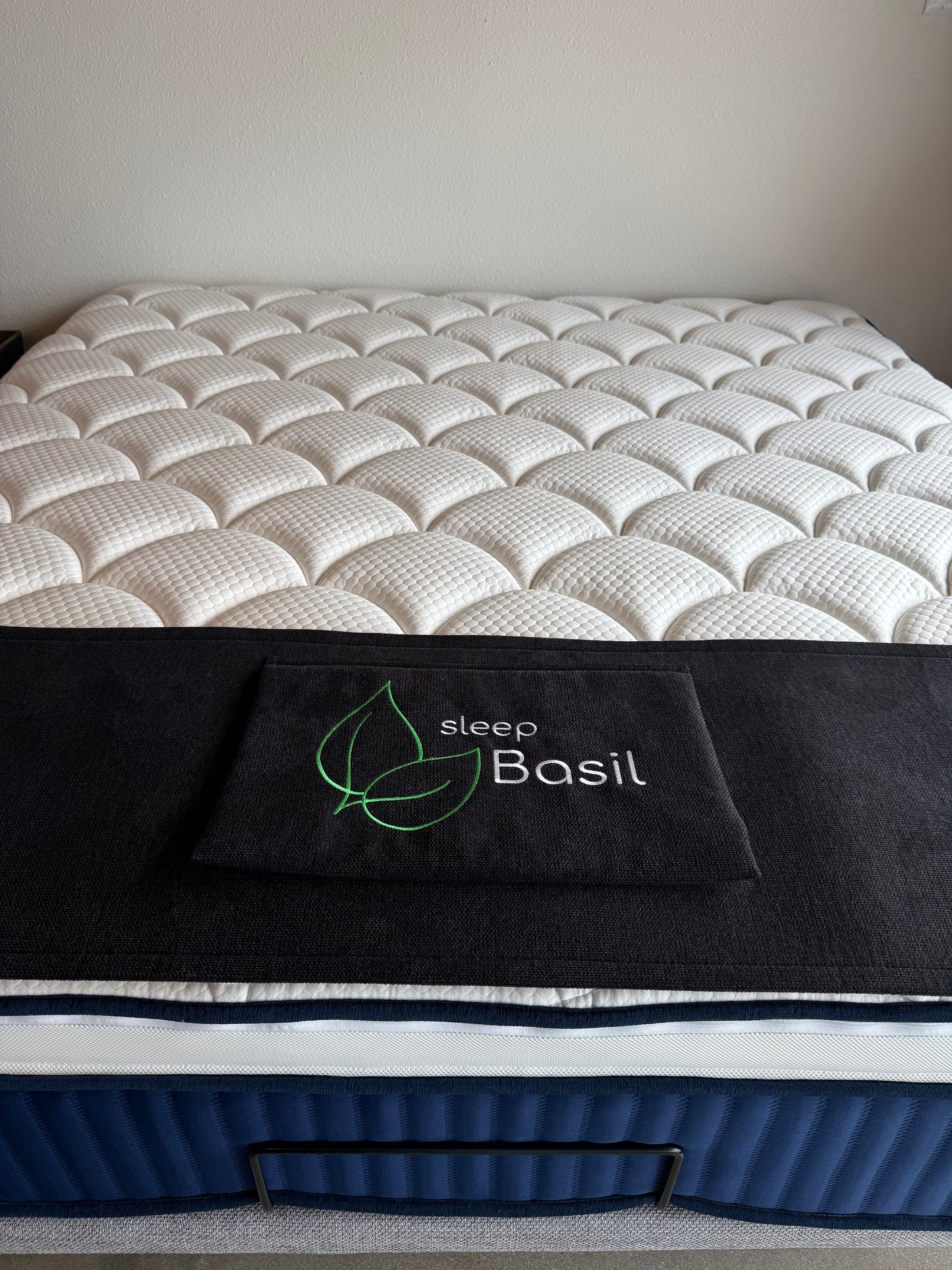 Basil Luxe Hybrid Mattress