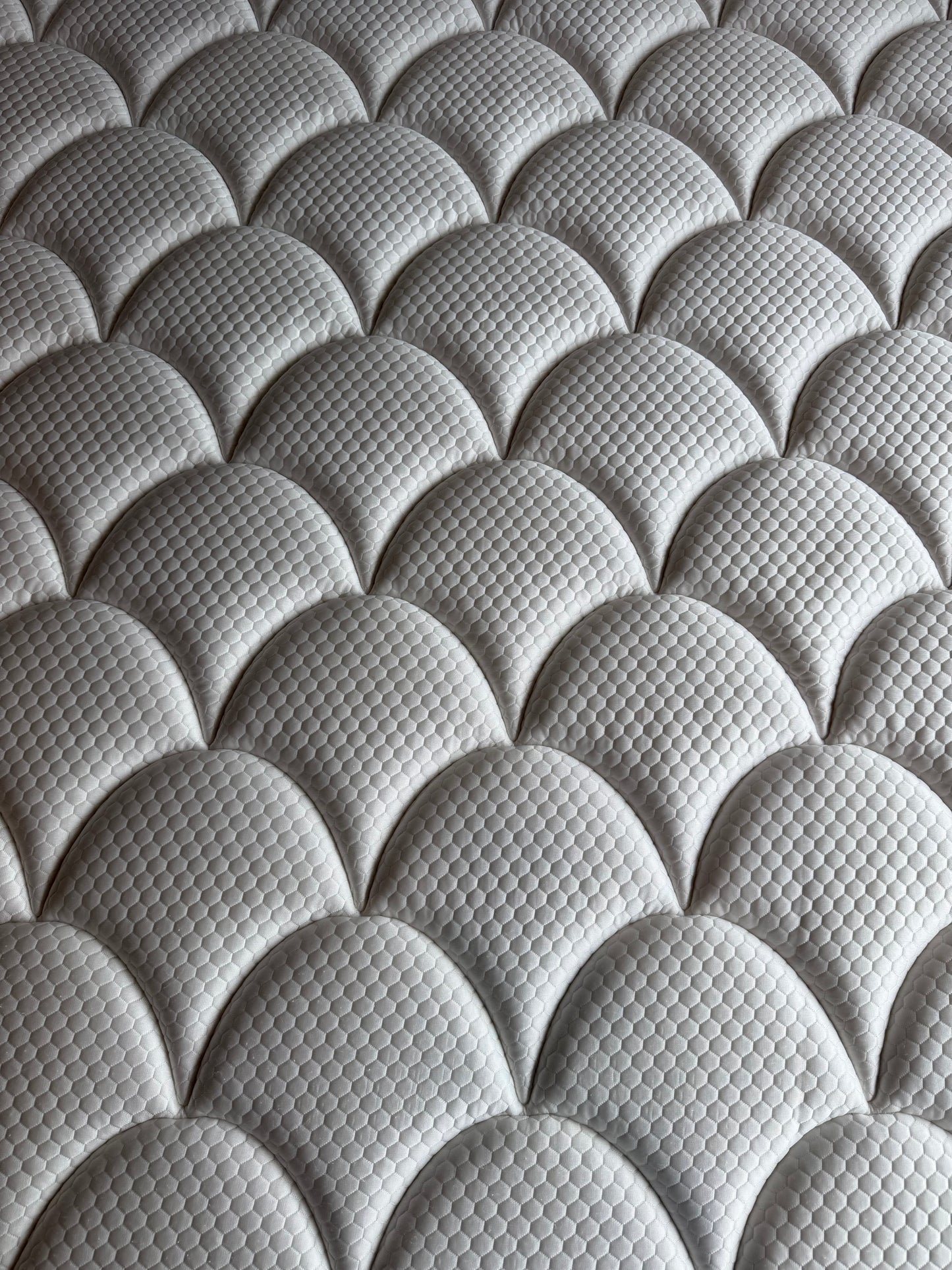 Basil Luxe Hybrid Mattress
